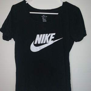 nike tee shirt